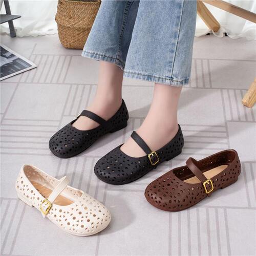 New style soft sole breathable hollowed-out hole shoes fairy style dress flat one-button belt Mary Jane slippers girls