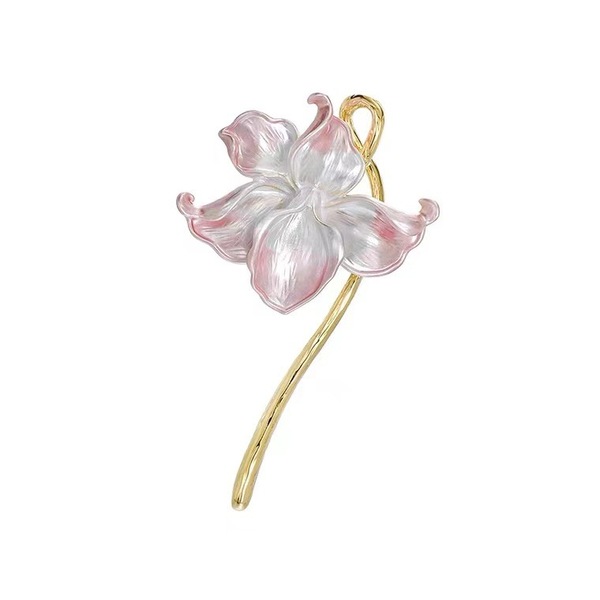 Retro elegant brooch