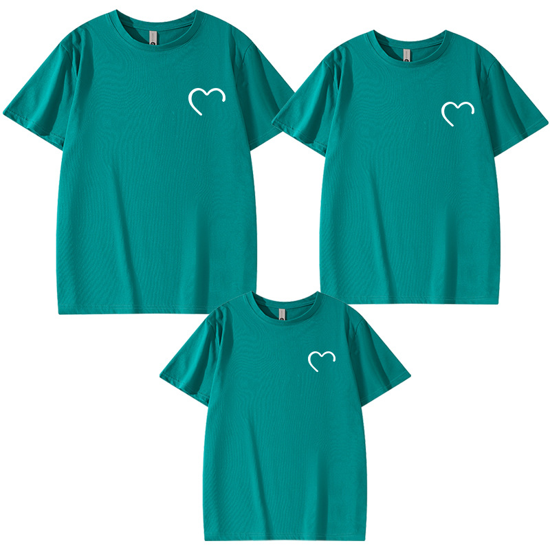 Klein ropa para padres e hijos una familia de tres líneas de verano amor impreso ropa familiar 2024 nueva ropa de jardín de infantes