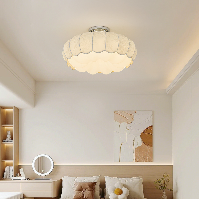 Luces de techo de dormitorio de estilo medieval retro crema de calabaza tela dormitorio principal nueva protección de ojos lámparas de sensación avanzada 461L