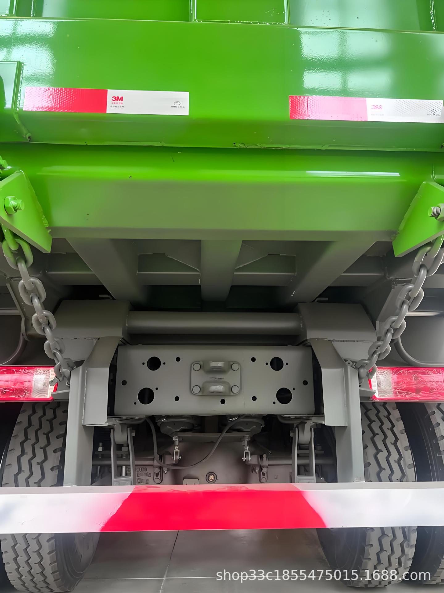 Cross-Border Export of Howo 371-Horsepower 6X4 Dump Truck, Eight-Wheel Sand and Gravel Self-Unloading Engineering Vehicle