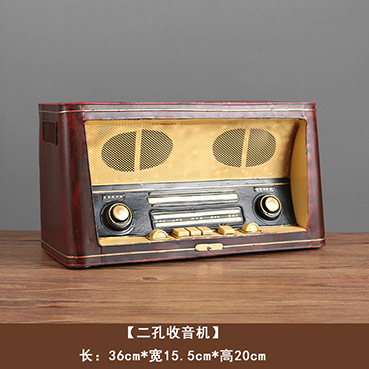 レトロなレトロな607080年代の古い白黒テレビのモデルバーレストランの道具の装飾品|undefined
