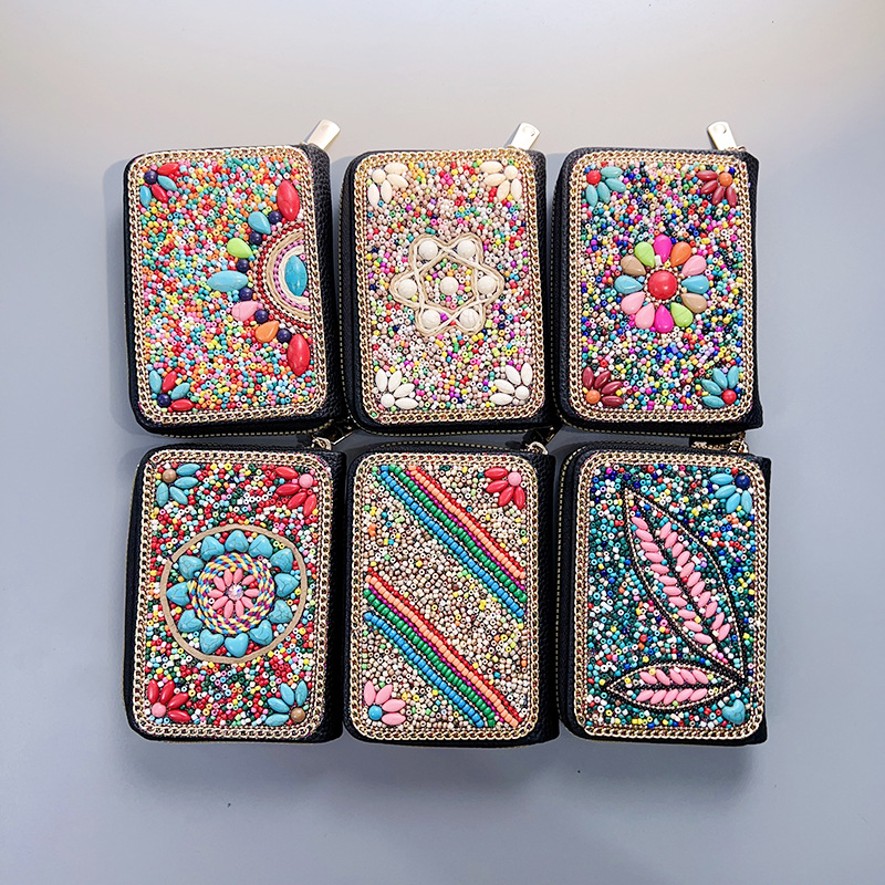 2024 nuevo estilo estilo étnico retro tarjear bolso de un solo tirón de cuentas de arroz hecho a mano bolso de mujer mini tarjeta de almacenamiento