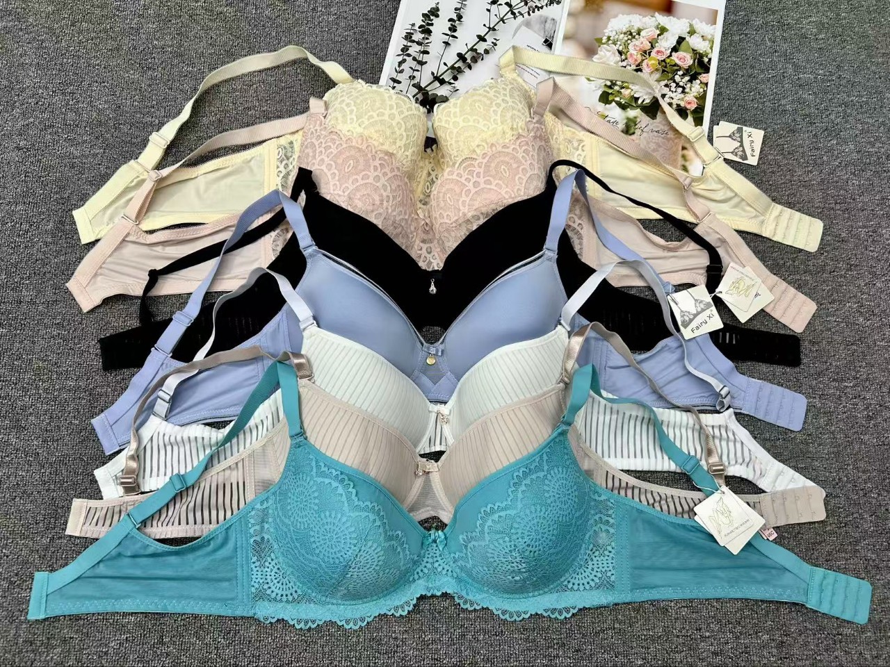 stock de alta calidad mezcla de copas europeas y americanas sujetadores de tamaño grande almohadilla con arco reunido ropa interior de tamaño grande image 1