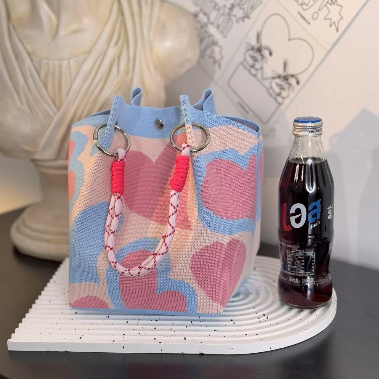 Bolsa de punto bolsas de dibujos animados para mujeres lindas bolsas de regalo de mano bolsas de bocadillos prácticas versátiles bolsas de cubo baratas gran capacidad