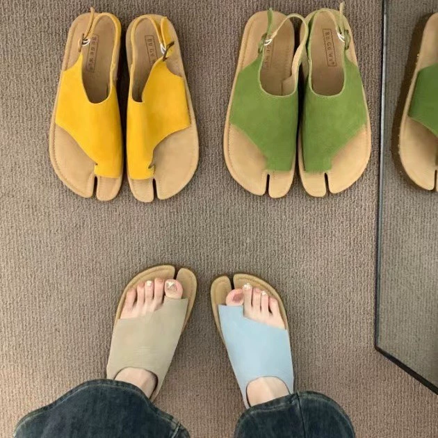 ~ ретро сандалии Birkenstock на толстой подошве для женщин, летняя верхняя одежда 2025, новый стиль, удобные плоские подошвы, простая задняя часть с перфорацией
