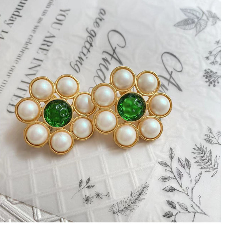 Simple Style Flower Alloy Plating Artificial Gemstones Women's Ear Studs 1 Pair display picture 4