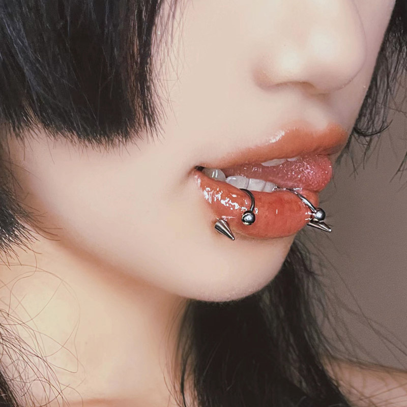 Spitzer Kegel-Septumstecker aus Edelstahl, Hufeisen-Lippen-Nasenstecker, Teufels-Ohrring, Knorpelpiercing, grenzüberschreitender Piercingschmuck_voghion.com