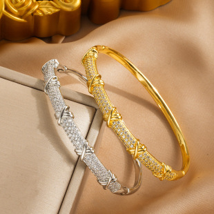 �ʯx��ĸ�羳�W���Ж|�r��΢��_�����CŮ�p�ݚ��|��������