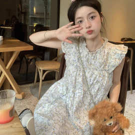 2025夏装可爱碎花小飞袖大码连衣裙女法式甜美宽松无袖短款裙子