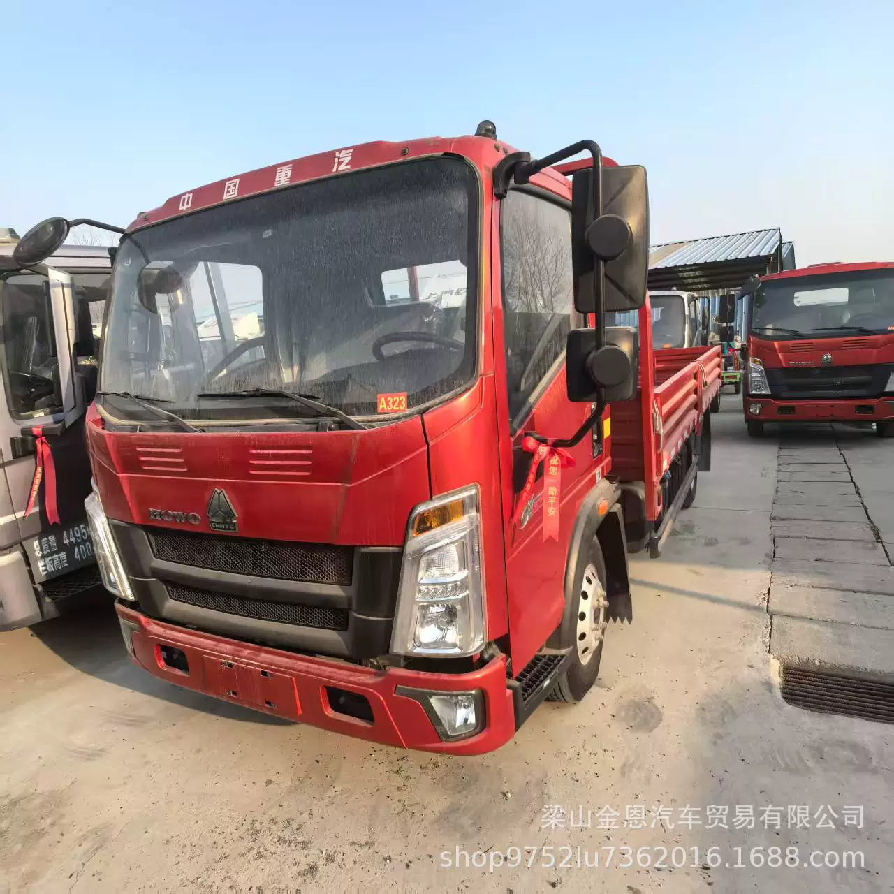 Экспорт бывших в употреблении восстановленных легких грузовиков HOWO 4· 2m с хорошей гибкостью.