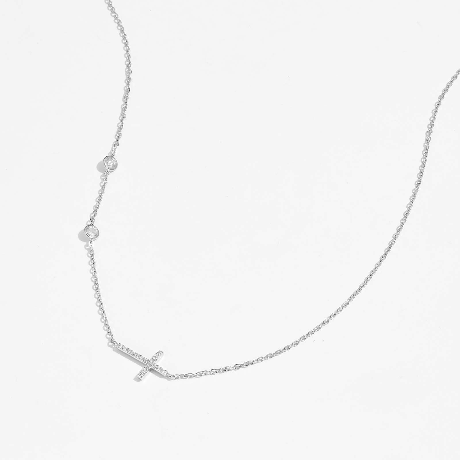 Pendant Necklace Classification 925 sterling silver Chain Material 925 Sterling Silver Rhinestones Inlay Solid Color Pendant Necklace
