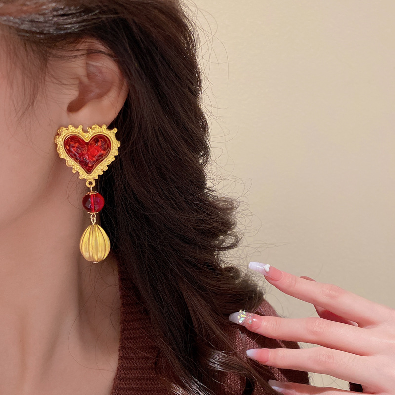 Retro Heart Shape Copper Plating Resin Earrings 1 Pair