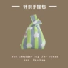 Vertical flower-green gray