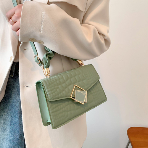 Crossbody bag for women, small square bag, stylish single-shoulder bag, 2025 trend, plain color crocodile pattern small bag, casual bag