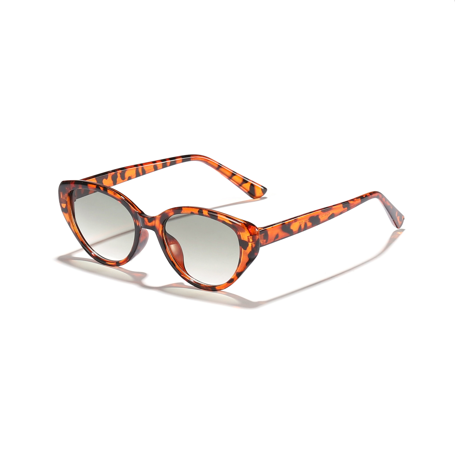 Gafas de sol retro ojo de gato, cara redonda cuadrada de moda femenina, delgado, pequeño libro rojo, el mismo estilo, gafas de sol de alta gama de estilo europeo y americano