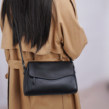 真皮包包女士包2025新款斜挎包女大容量通勤手提单肩包复古腋下包