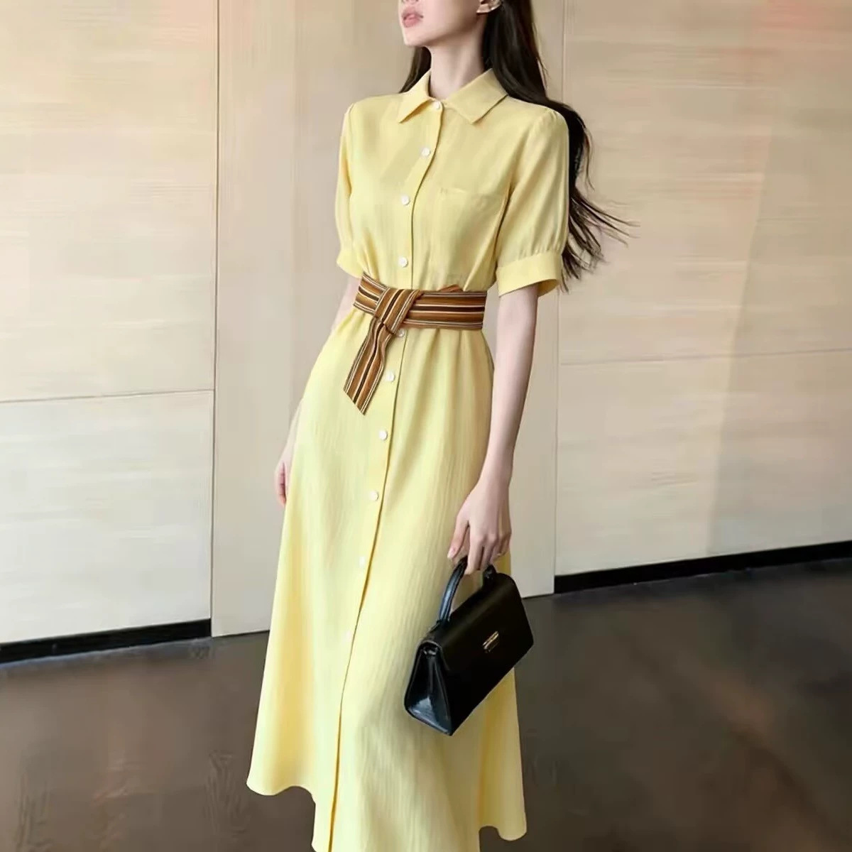 Đầm sơ mi nữ tay ngắn màu vàng dáng suông midi — màu vàng chi tiết 3