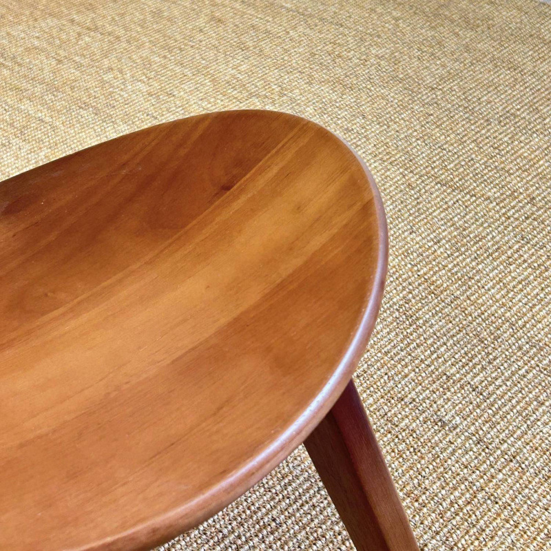 新しい全無垢材シェルスツール、モダン、軽い高級感、シンプル、ホームレジャー、子供用背もたれ椅子、食器洗いと靴交換用スツール|undefined
