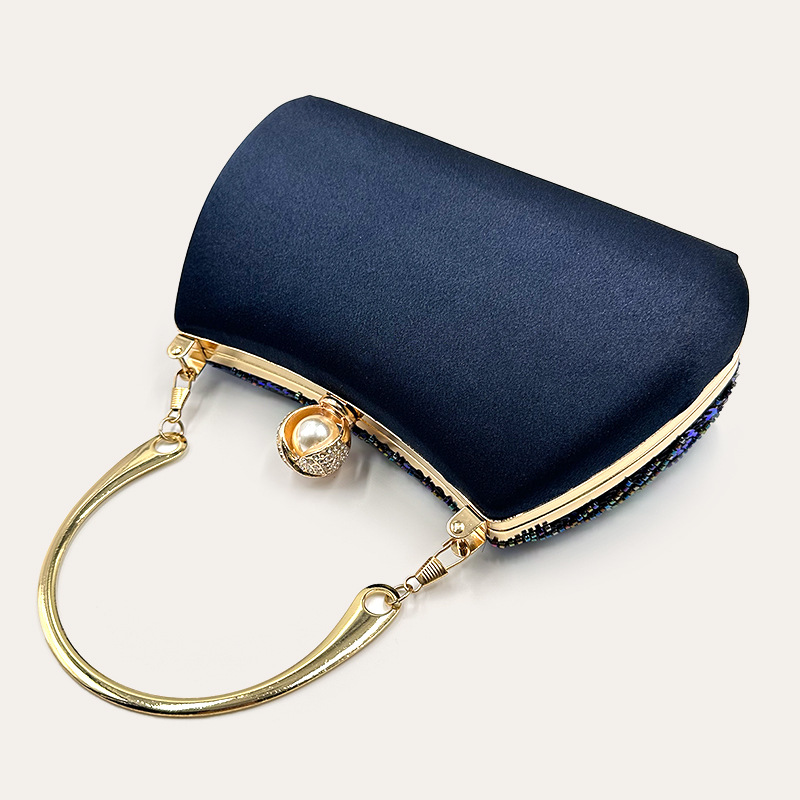 Women's All Seasons Silk Color Block Vintage Style Pillow Shape Lock Clasp Evening Bag display picture 4