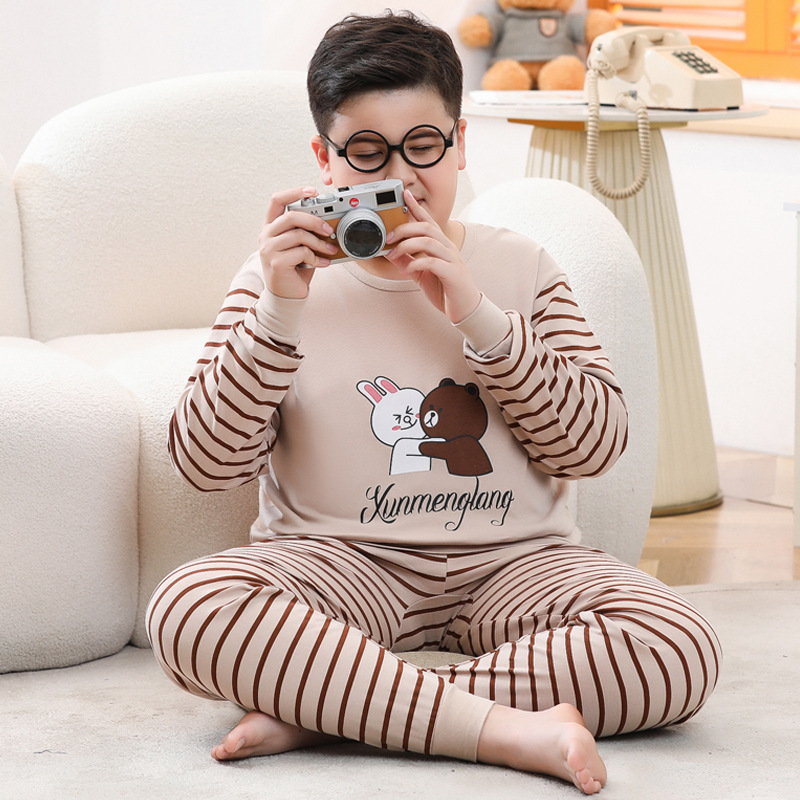 太った子供の秋の服の秋のズボンのスーツは太っています。|undefined