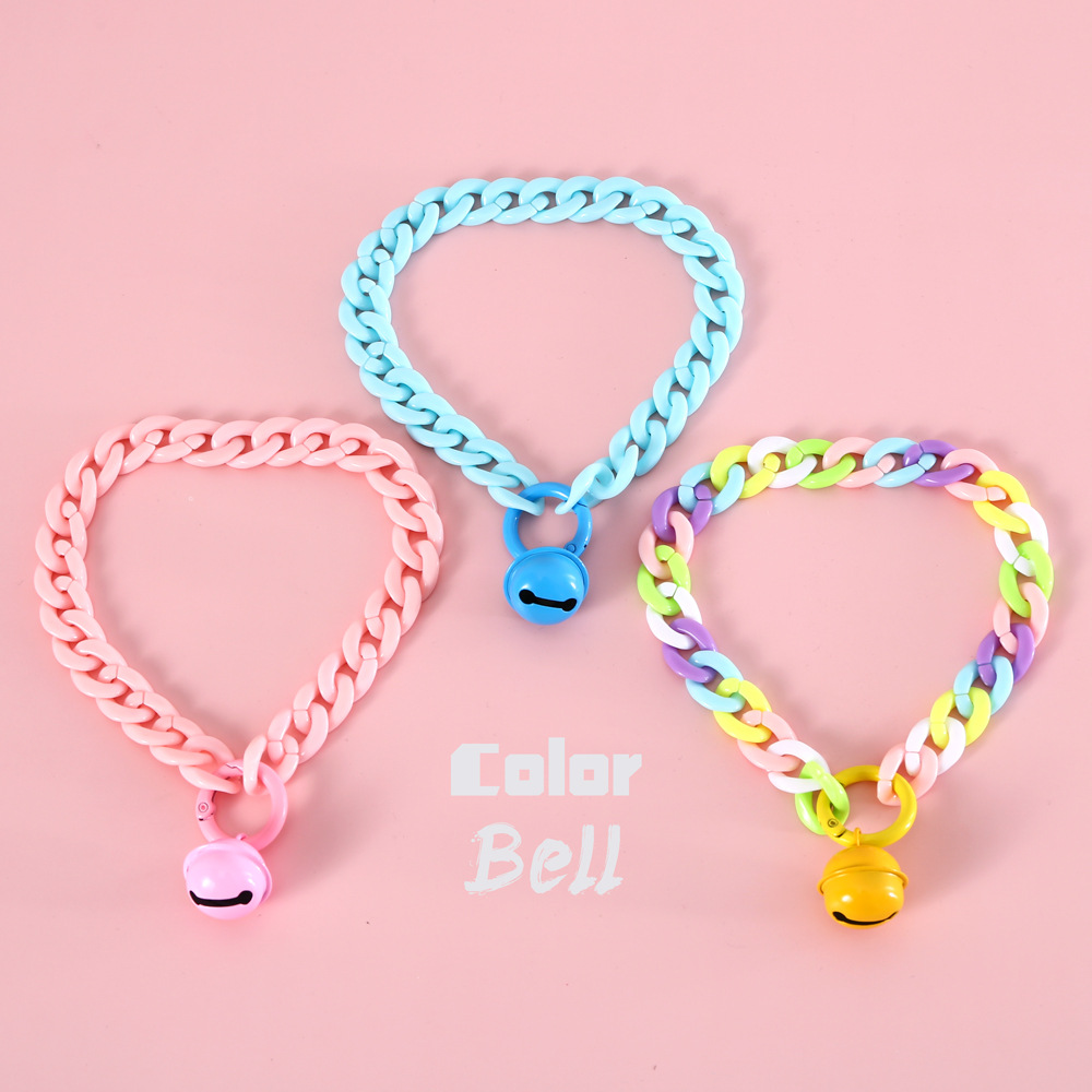 Mascotas gatos perros conejos collares de resina de color caramelo macarón collares de campanas collares accesorios de cumpleaños princesa