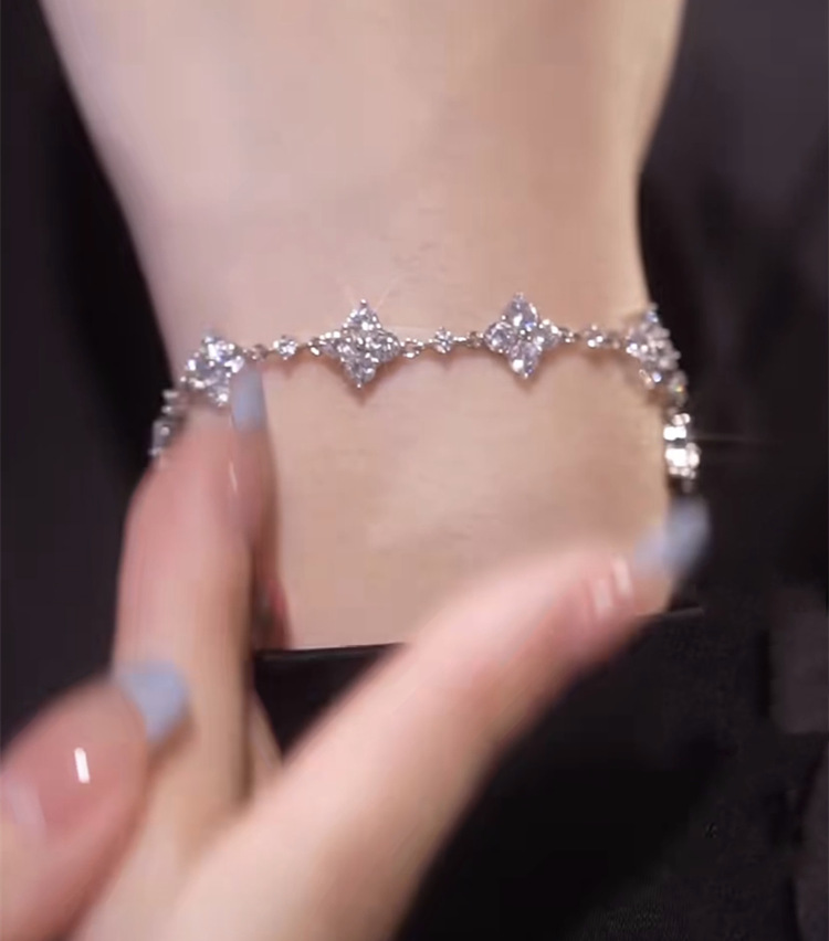 Fashion Simple Style Star Copper Star Zircon Bracelets