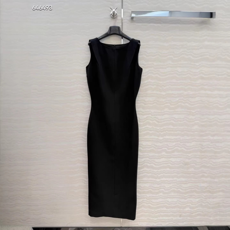 2026 Early Spring New Style, Fashionable and Elegant, Structured and Stylish, One-Piece Cut with Slit Hem, Ultra-Long Dress