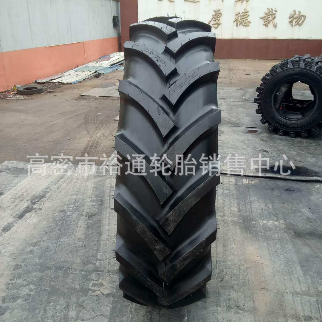 农用拖拉机轮胎16.9 18.4 20.8-28-30-34-38-42 人字花纹R-1Y 8PR