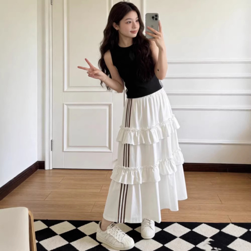 Fashionable Striped Three-Stripe White Cake Skirt for Girls, 2026 Spring New Style, Elastic Waist, Pleated, Slimming Half Skirt