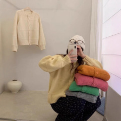 韩系纯色圆领线条设计感短款针织开衫女秋冬宽松小个子毛衣外套潮