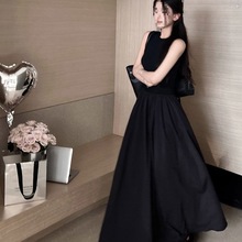 黑色无袖背心连衣裙仙女夏季法式赫本风简约气质高级感中长款裙子