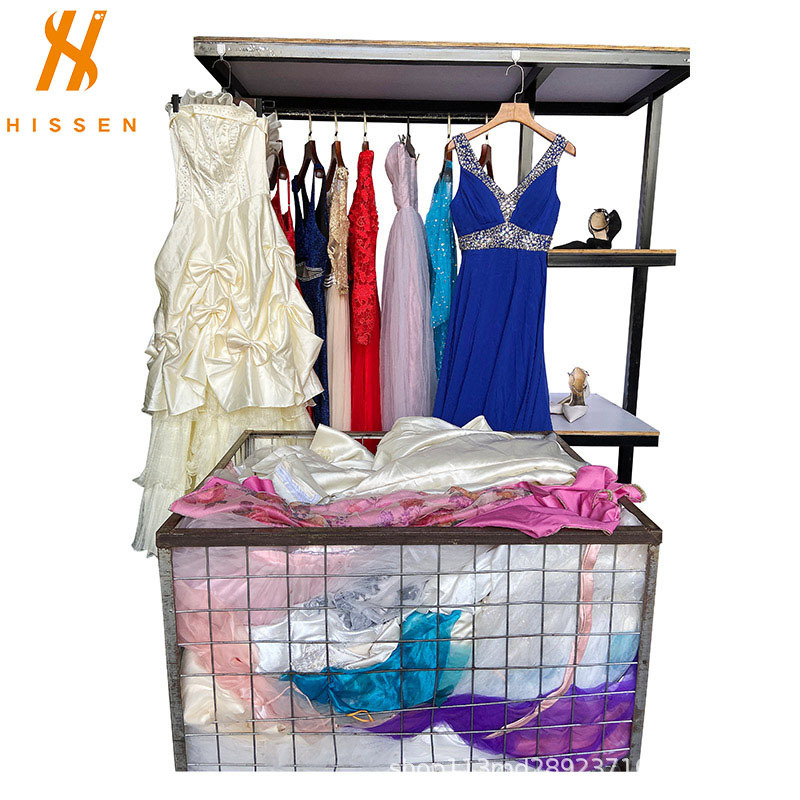 Foreign Trade Wholesale Secondhand Ladies Wedding Dress Exported to Russia Foreign Trade Wholesale Secondhand Ladies Wedding Dress Exported to Russia