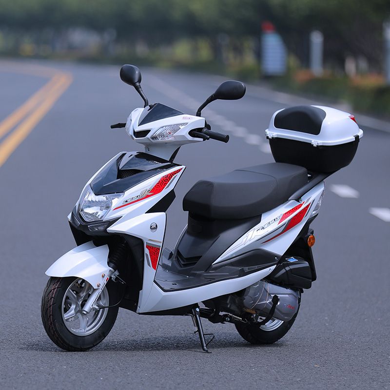 Nuevo hombre y mujer 125cc pedal de motocicleta combustible nacional cuatro inyección eléctrica puede llevar a la licencia de ahorro de combustible