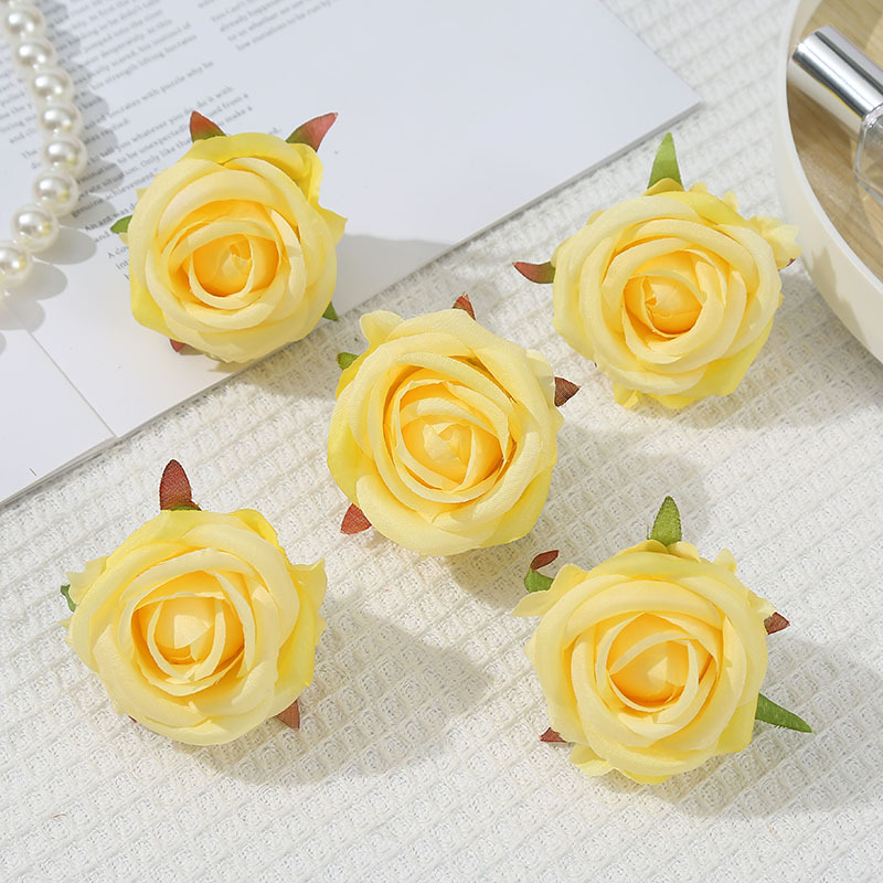 7호 밝은 노란색 꽃