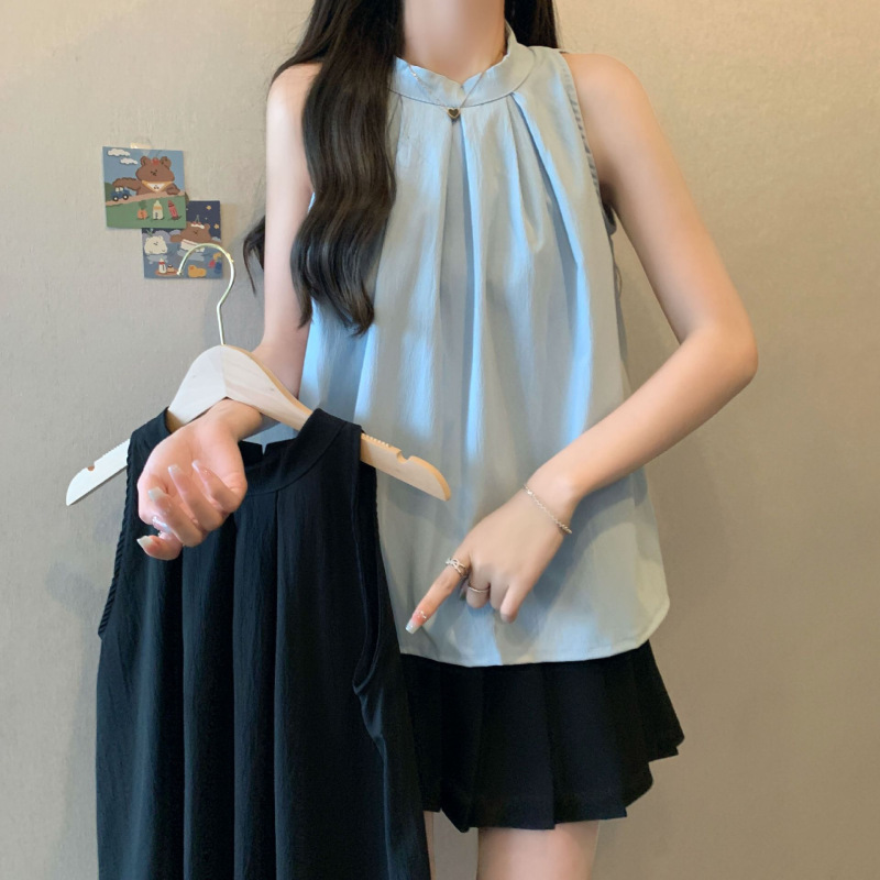 Korean Style Sleeveless Halter Neck Shirt for Women, New Spring Fashion, Stylish Round Neck Design, Unique Pleated Blue Top, Trendy