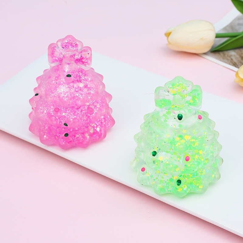 맥아당 크리스마스 트리