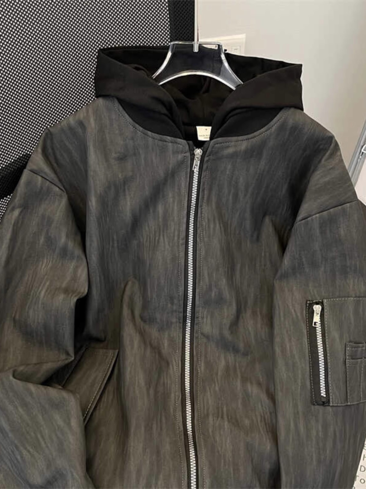 Chaqueta de cuero de dos piezas con capucha y cremallera con textura gris negro de alta calidad para hombre, chaqueta suelta de todo fósforo de la calle, chaqueta de cuero pu