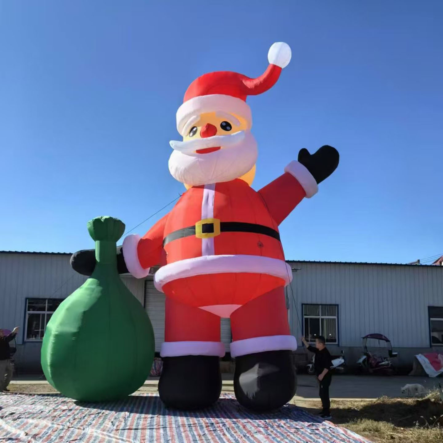 12428A662E864EB64720F8BF351D73