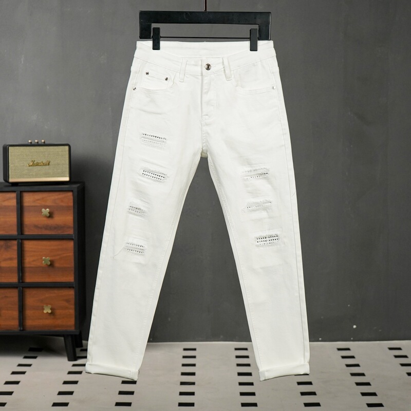 New men's white ripped patch jeans with mesh lining, trendy straight-leg denim pants New men's white ripped patch jeans with mesh lining, trendy straight-leg denim pants
