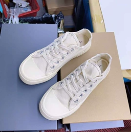 女式休闲单鞋;女式运动单鞋;平底凉鞋