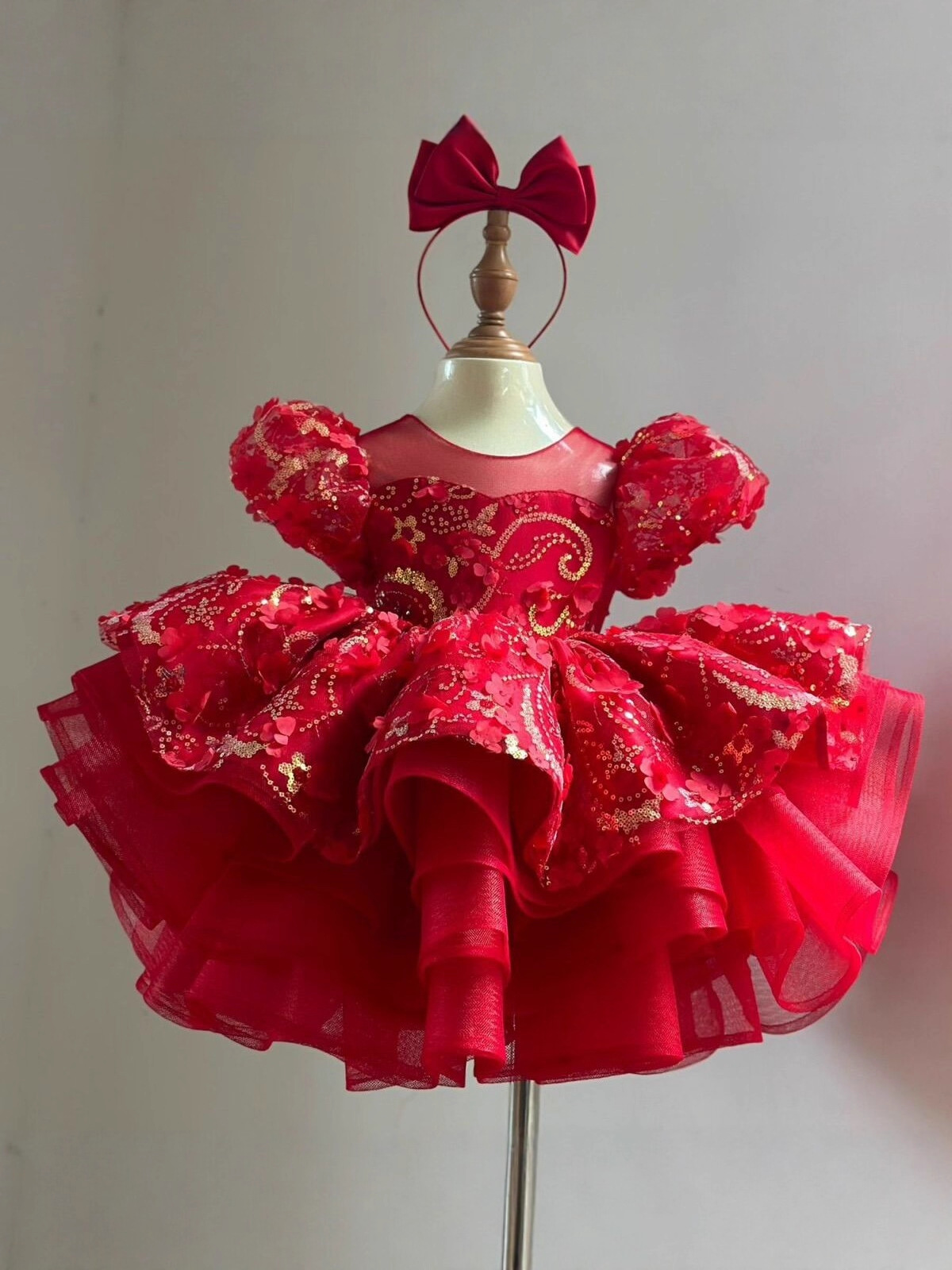 Vestido de aniversario de niñas Año Nuevo vestido corto rojo vestido de cumpleaños de cien días