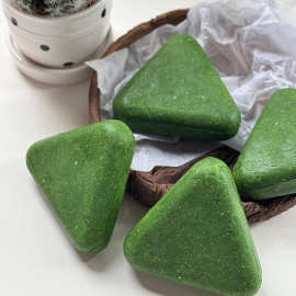 侧柏叶洗发皂洗头新疆乌斯曼草何首乌古法手工固发皂超级工厂批发