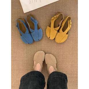 25 New Retro Toe-Toe Sandals for Women, One-Line Buckle Thick-Soled Birkenstock Shoes for Outer Wear with Skirts, One-Leg Roman Shoes