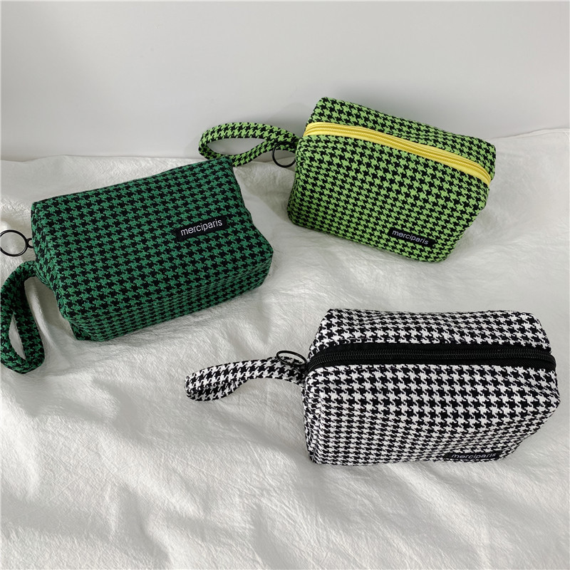 19171 Korean-style woolen checkered artistic pen case, ins Japanese-style storage and organization bag, canvas cosmetic bag, stationery bag undefined