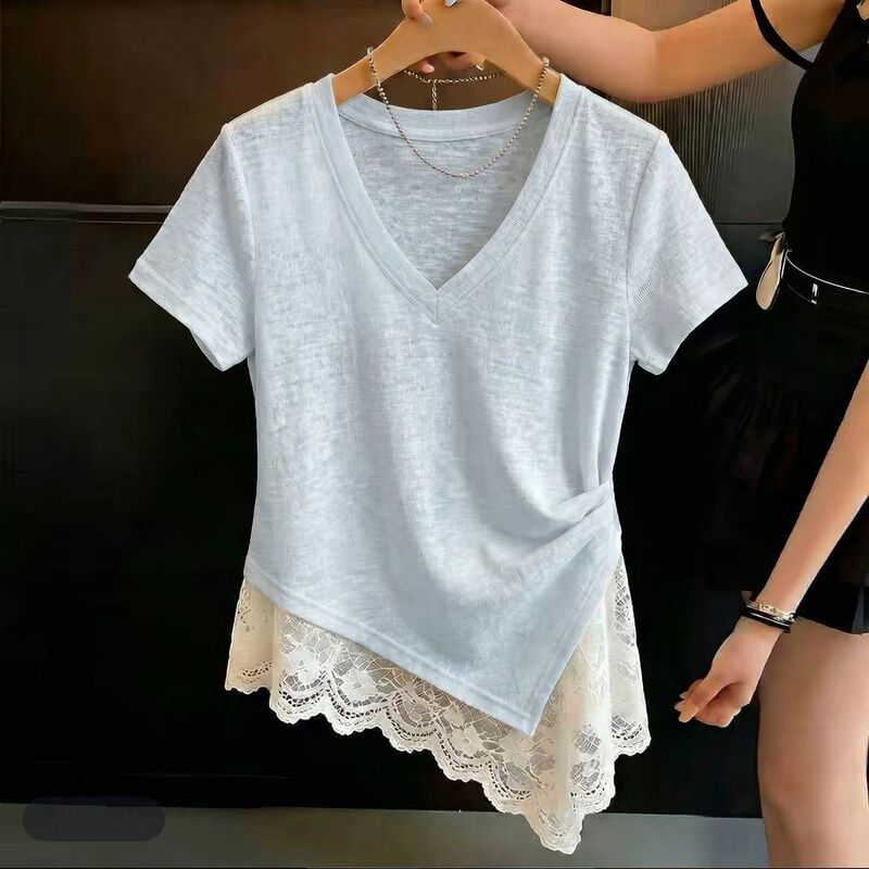 Plus-Size Lace-Trimmed Hem Patchwork Short-Sleeve T-Shirt for Women, Summer Loose Fit, Slimming, Covering the Body, Irregular Top for Women