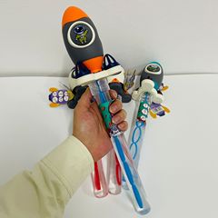 Children's outdoor summer bubble wand toy cartoon space rocket two-in-one bubble blowing machine street stall toys wholesale