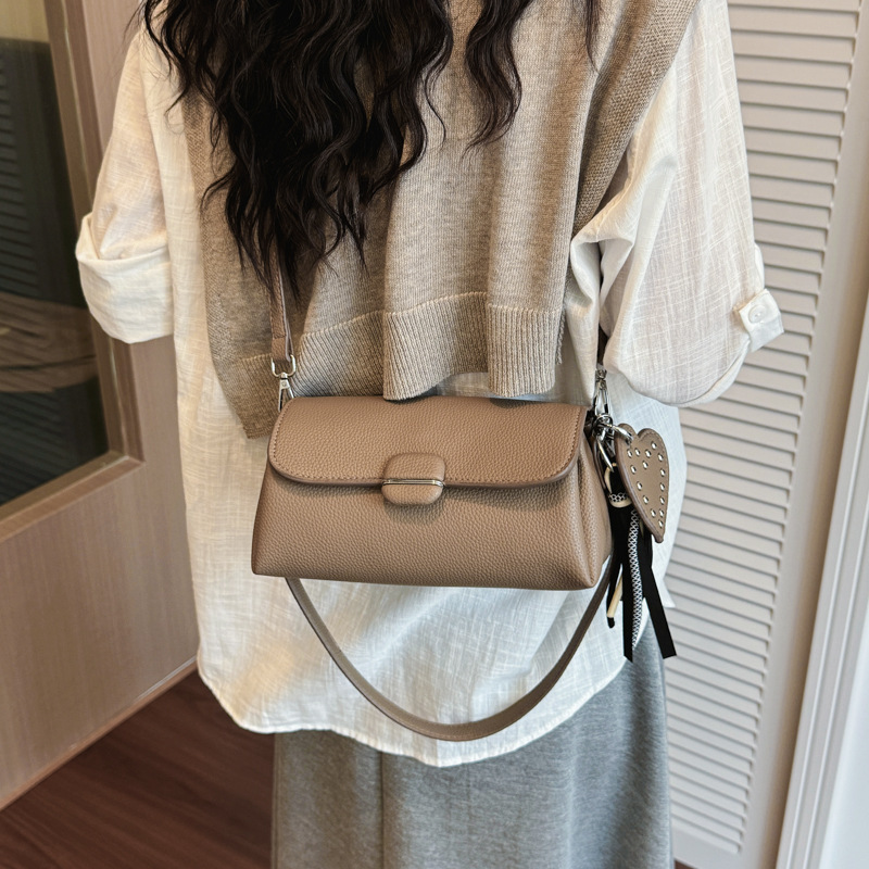 2026 nuevo nicho coreano retro bolso de hombro para mujeres simple versátil mochila sensación diaria de moda bolso pequeño image 3