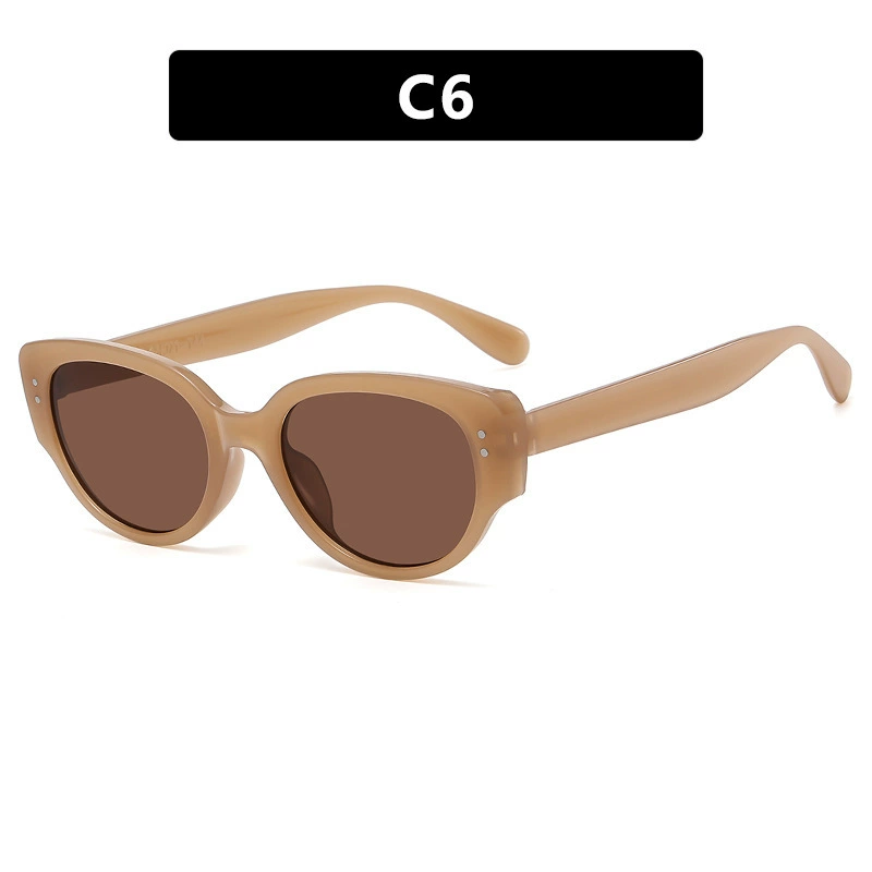 Cat‑eye eyeglasses, retro thick frame, face‑slimming style, lightweight