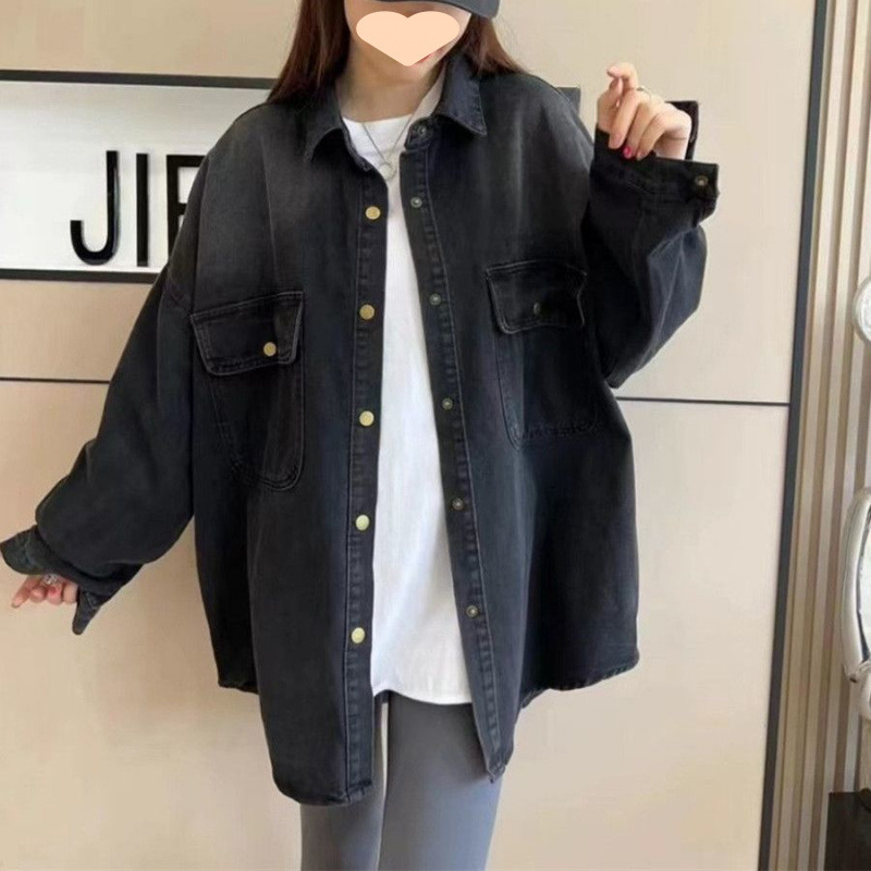 グラデーションの新しいデニムのシャツのコートの女性の中で長いタイプの2025秋の春秋のタイプのファッションの起爆式の上着は着ます。|undefined
